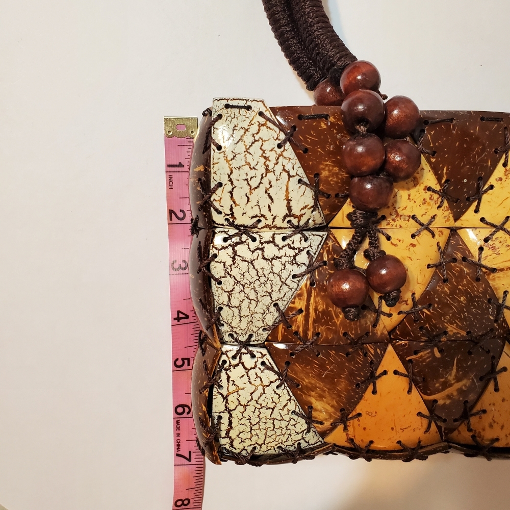 Handcrafted Coconut Shell Handbag - Picture 13 of 14
